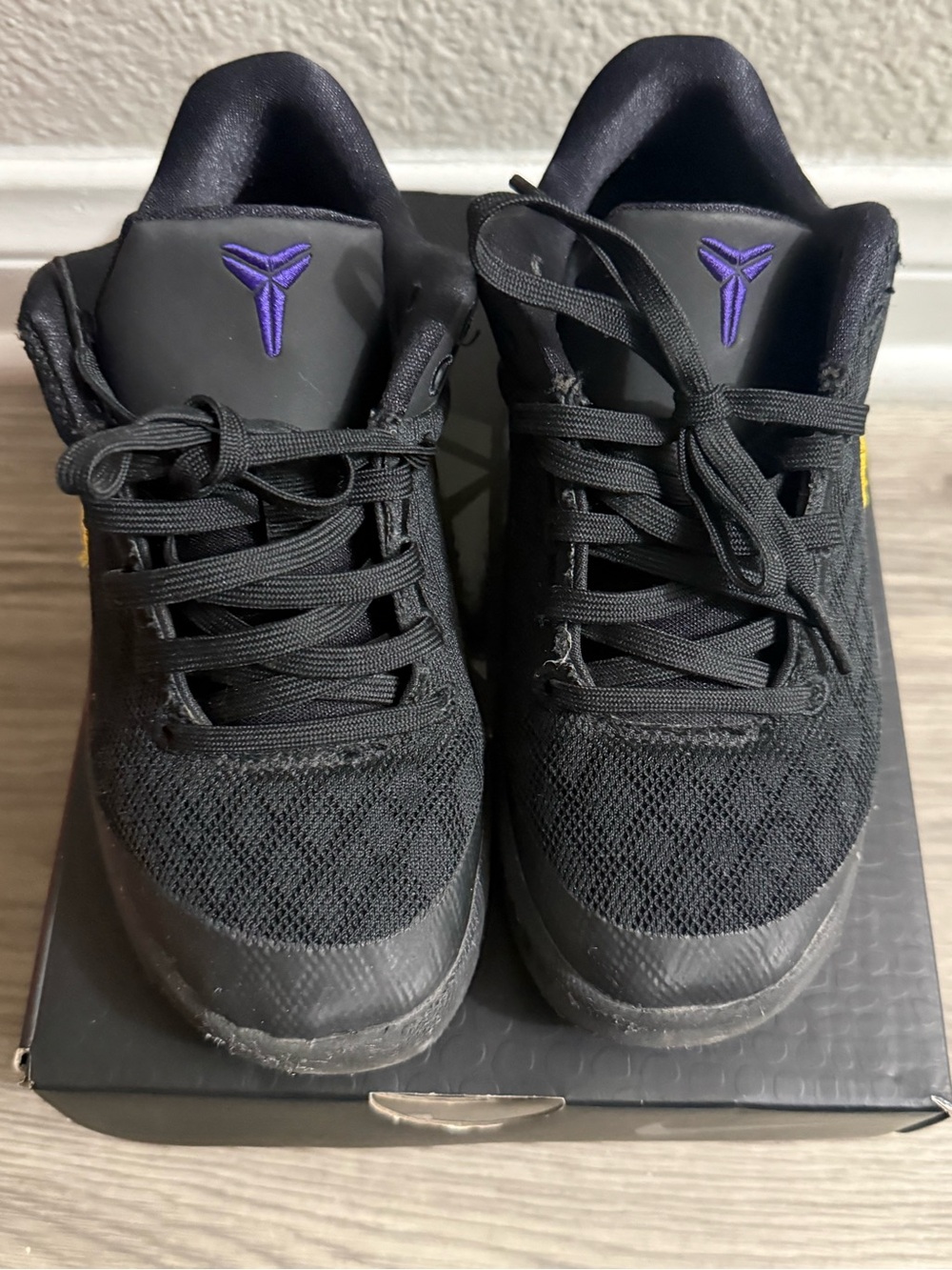 Nike Kobe kids shoes - Picture 2 of 6